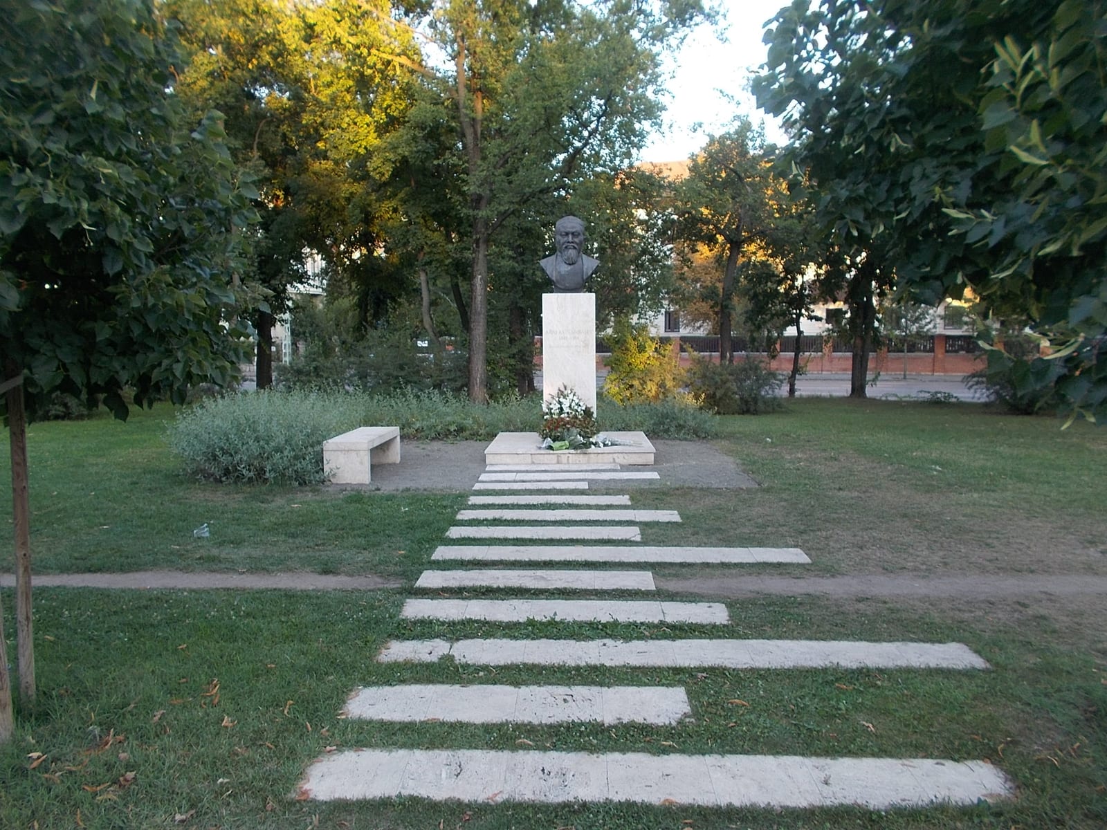 Image connected to Abai Qunanbaiuly: Ibrahim Abai Kunanbayev by Kusaynov or Qusaynov? Bolat (2014 Bronze bust) - Asztana út, City Park neighborhood, Zugló distr
