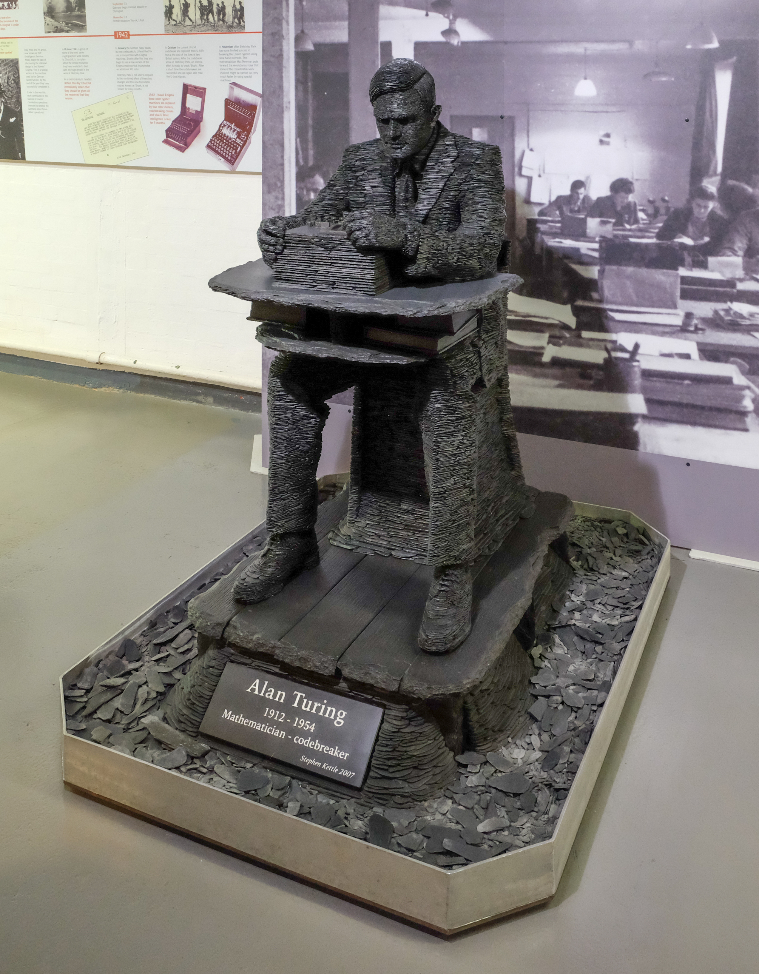 Sculpture of Alan Turing by Stephen Kettle