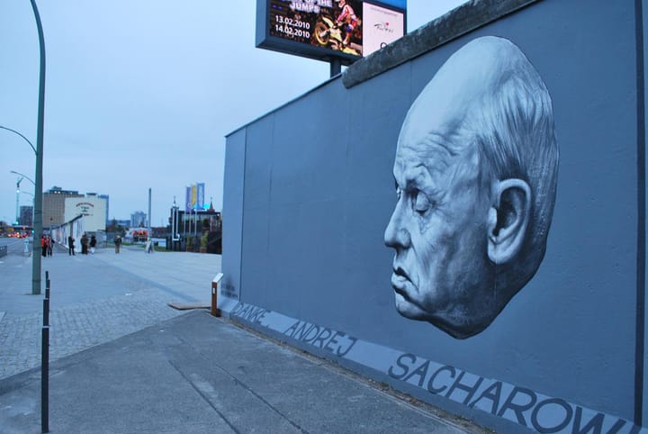 Portrait or photograph of Andrei Sakharov: East Side gallery, Berlin, Germany. Andrej Sacharow (Andrei Sakharov, 1921-1989) was a Soviet nuclear physicist, diss