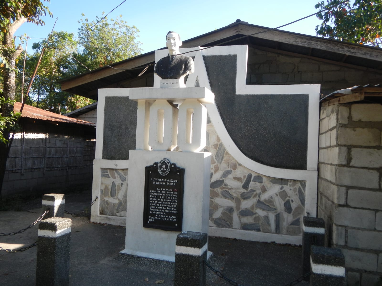 Portrait or photograph of Apolinario Mabini: Apolinario Mabini Monument and Marker Barangay District I (Poblacion I) , beside Barangays District 2 and 4 (Poblac