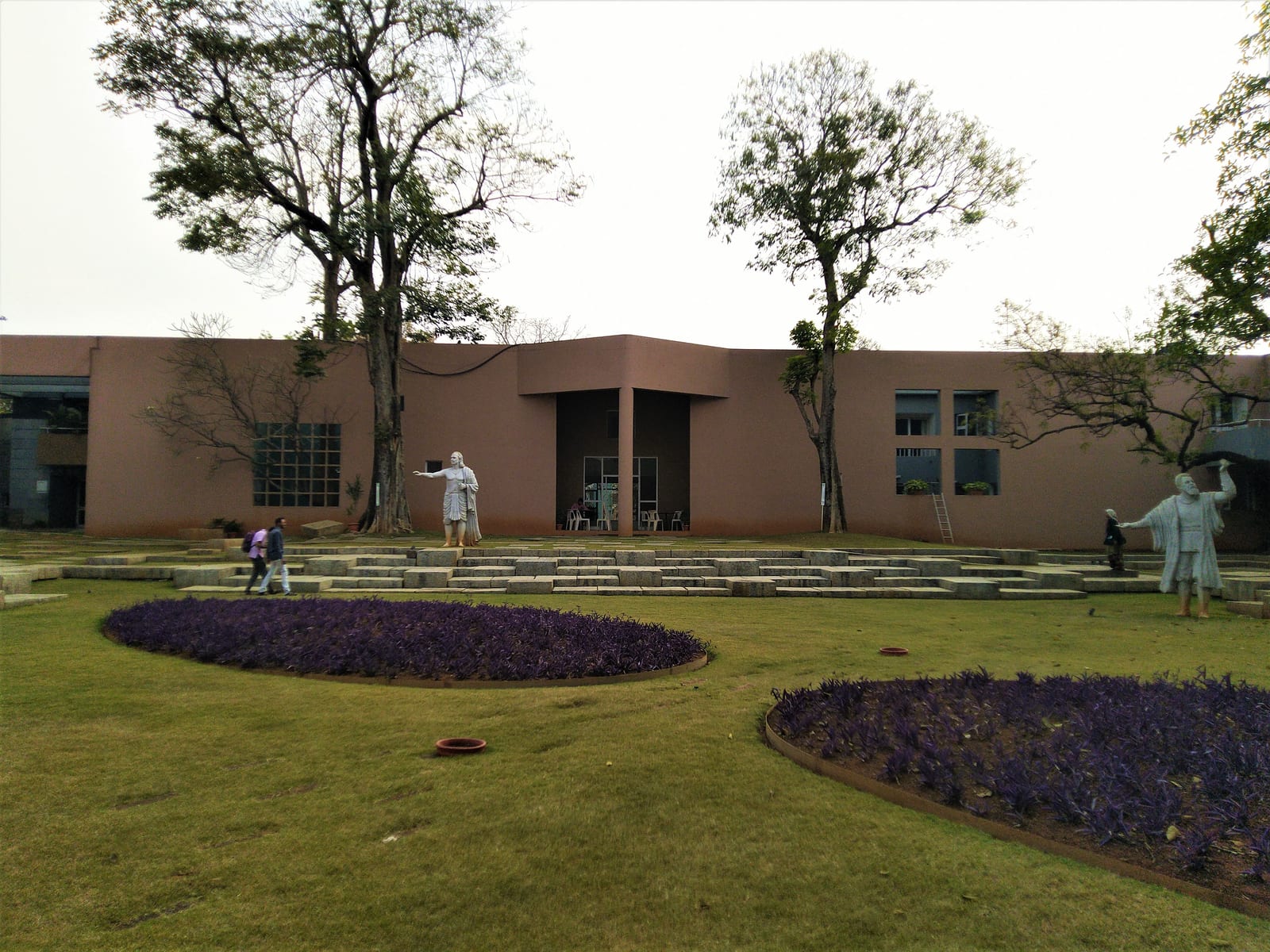 Portrait or photograph of Aryabhata: Garden of IUCAA with statues of Aryabhata on the left and Galileo Galilei on the right