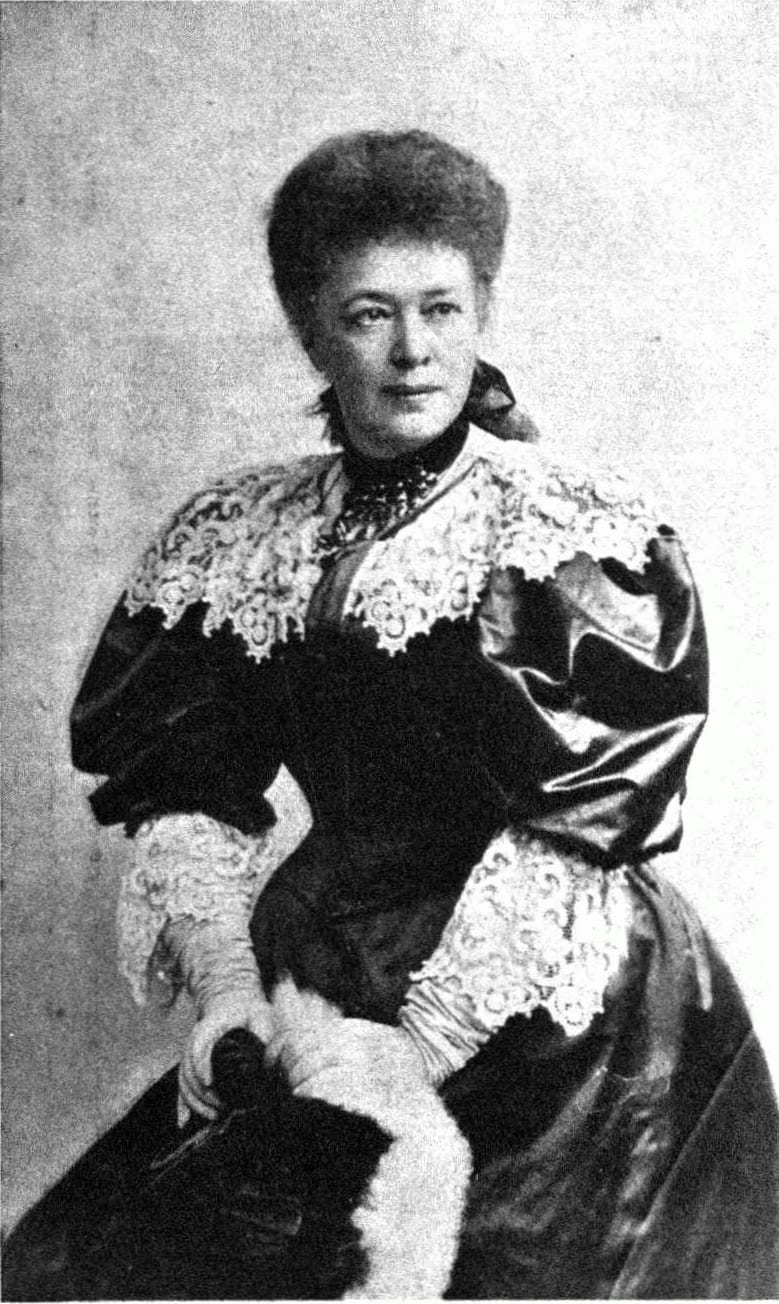 Portrait or photograph of Bertha von Suttner: Bertha von Suttner