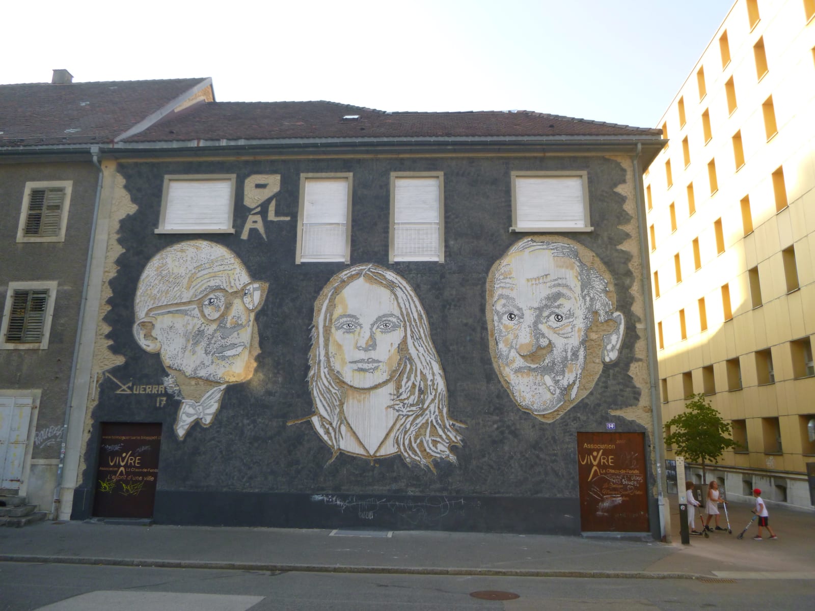 Portrait or photograph of Blaise Cendrars: Streetart von Telmo Guerra in La Chaux-de-Fonds: Le Corbusier, Monique Saint-Hélier und Blaise Cendrars