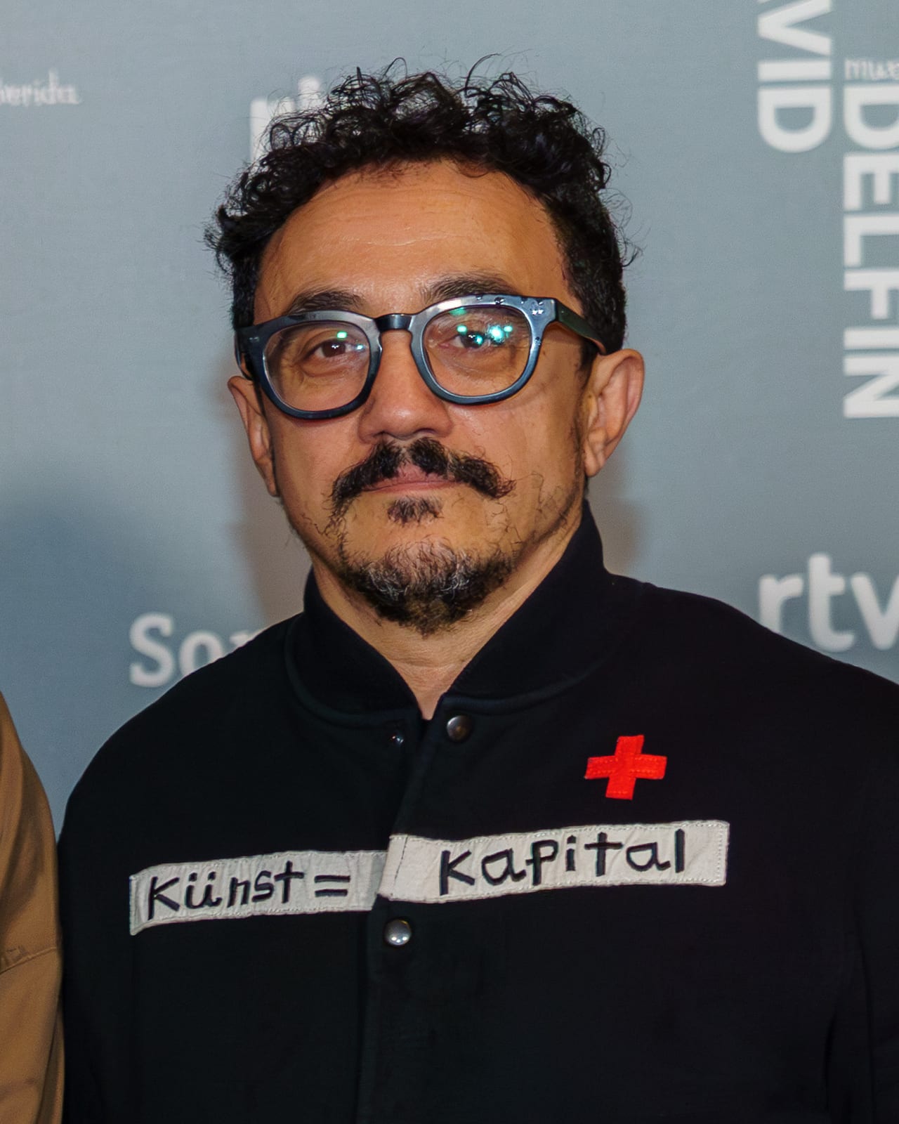 Portrait or photograph of Cesar Vallejo: Ángela Gallardo, Rafael Muñoz y César Vallejo during the celebration of the Valladolid International Film Festival in 2