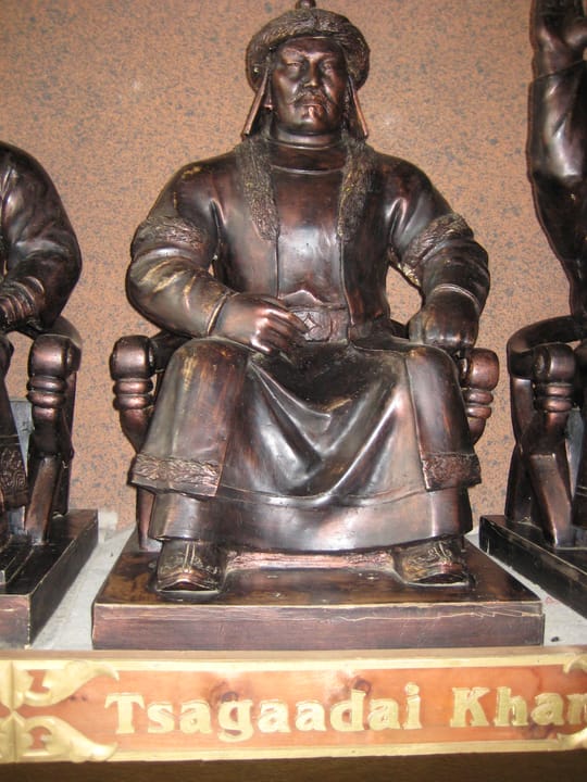 Portrait or photograph of Chagatai Khan: Tsagaatay's statue in Mongol palace, Gachuurt Mongolia