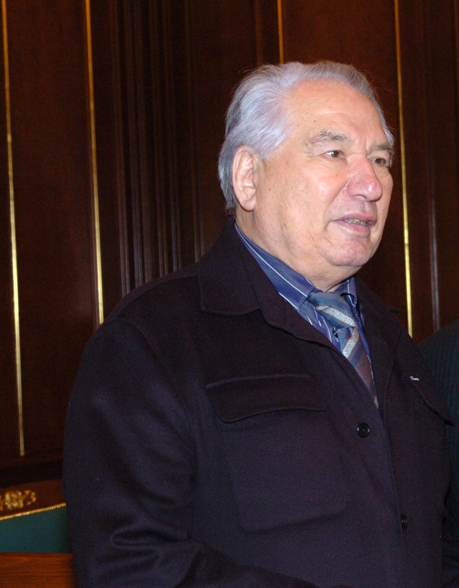 Portrait or photograph of Chinghiz Aitmatov: Встреча Минтимера Шаймиева с Чрезвычайным и Полномочным Послом Кыргызской Республики в Королевстве Бельгия – народн