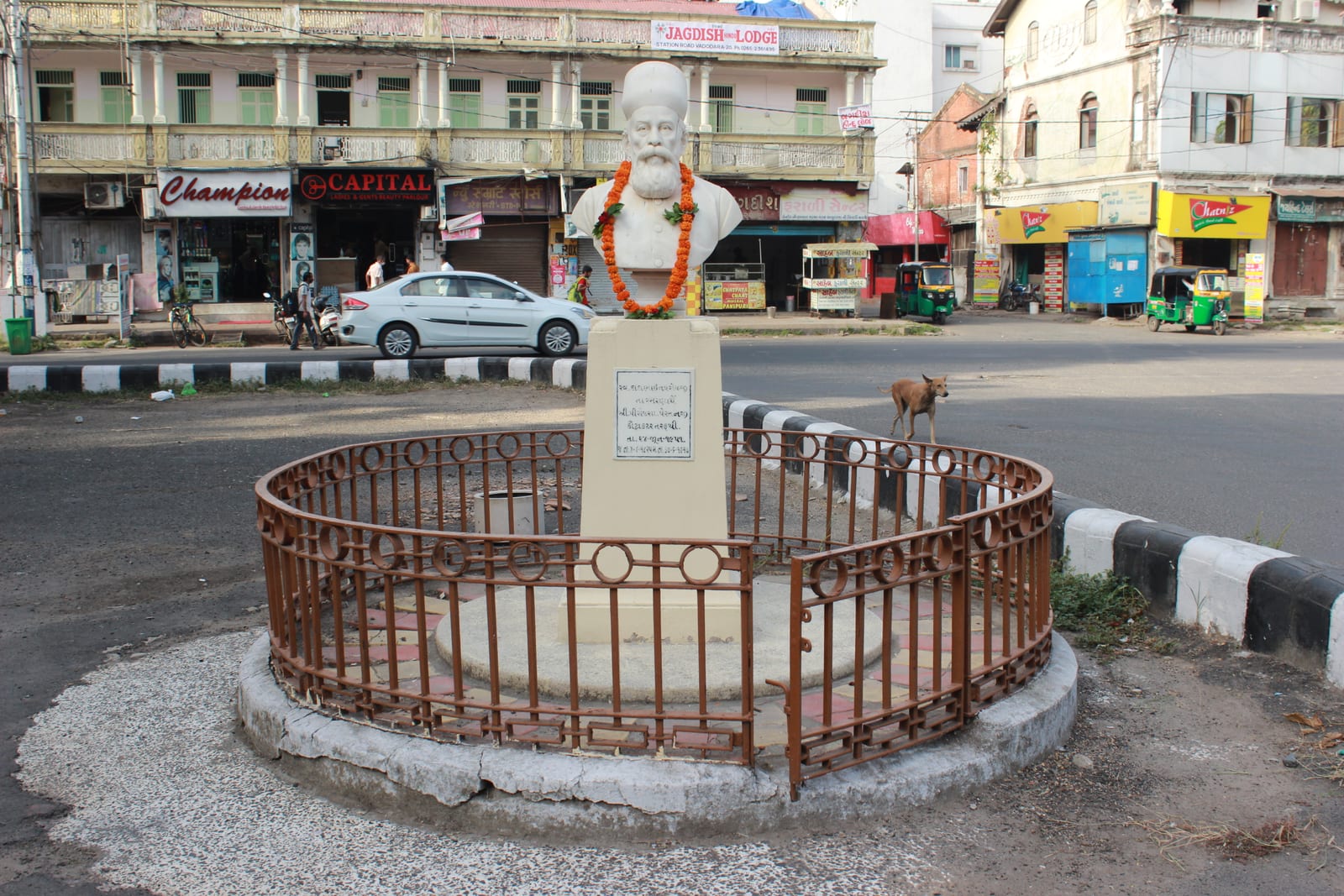 Portrait or photograph of Dadabhai Naoroji: Bust of Dadabhai Naoroji at Vadodara, Gujarat