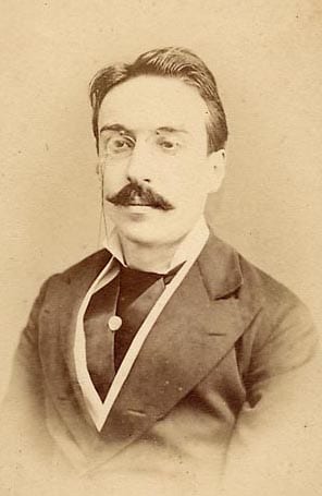 Portrait or photograph of Eca de Queiros: O escritor Eça de Queirós em Havana em 1873.