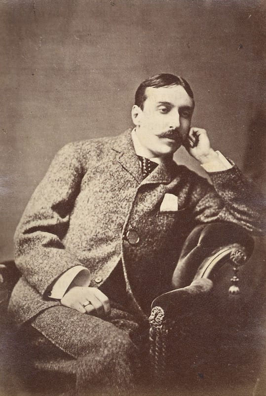 Portrait or photograph of Eca de Queiros: O escritor Eça de Queirós em 1882.