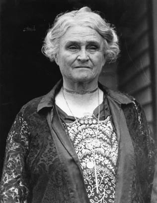 Portrait or photograph of Edith Cowan: This is a photograph of Edith Cowan (1861–1932), first woman elected to an Australian parliament. The original photograph
