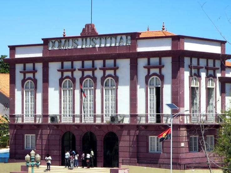 Portrait or photograph of Eduardo Mondlane: The Palacio da Justiça (1950) facing Avenida Eduardo Mondlane is the main courthouse in Namibe, Angola.