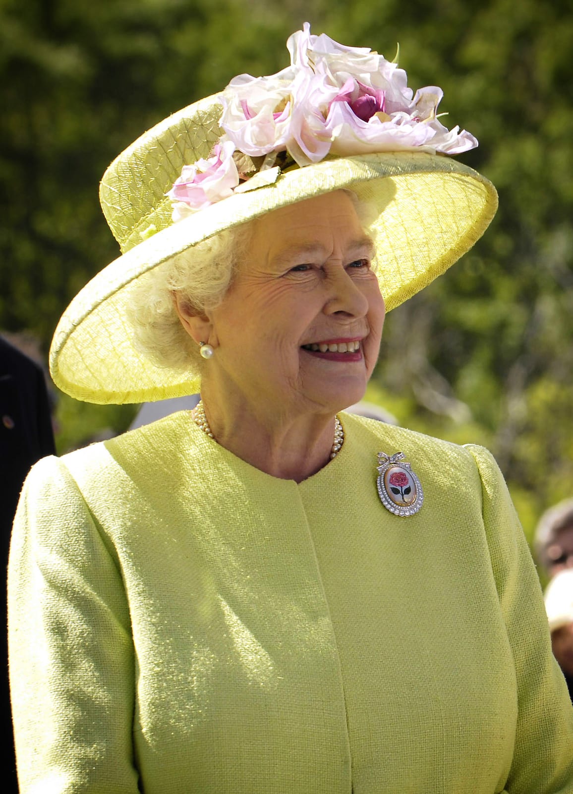 Portrait or photograph of Elizabeth I: Her Majesty the Queen, aged 81, of the United Kingdom. Photo taken during a visit in NASA ’s Goddard Space Flight Center.