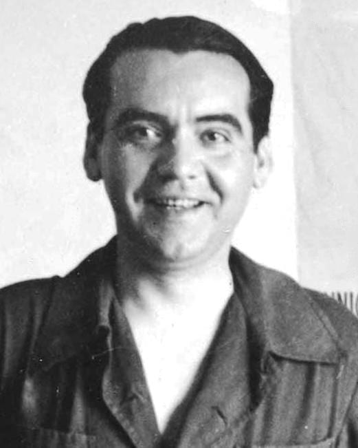 Portrait or photograph of Federico Garcia Lorca: Federico García Lorca. Huerta de San Vicente, Granada