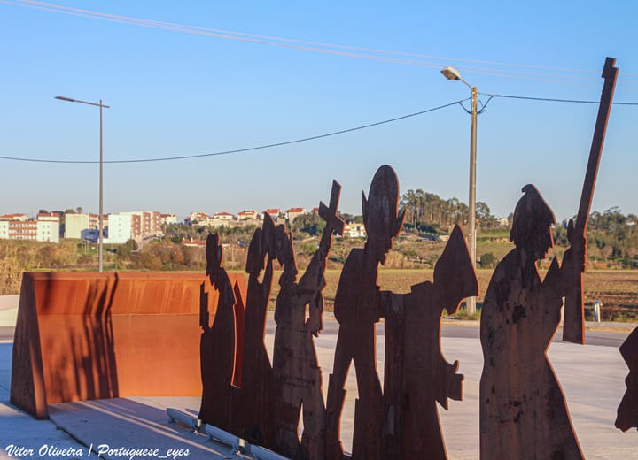 Portrait or photograph of Fernao Mendes Pinto: Um grupo escultórico dedicado à obra e viagens do escritor, mercador e aventureiro Fernão Mendes Pinto vai estar