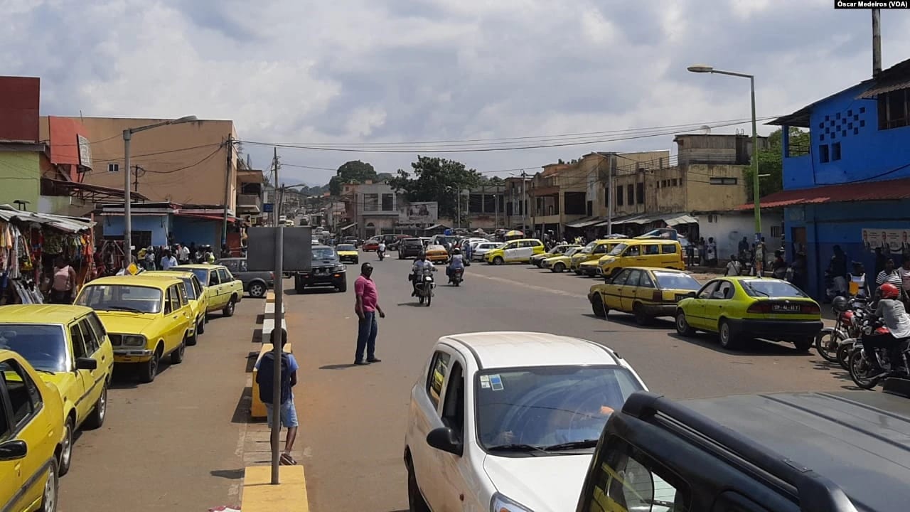 Image connected to Francisco Jose Tenreiro: São Tomé, São Tomé e Príncipe