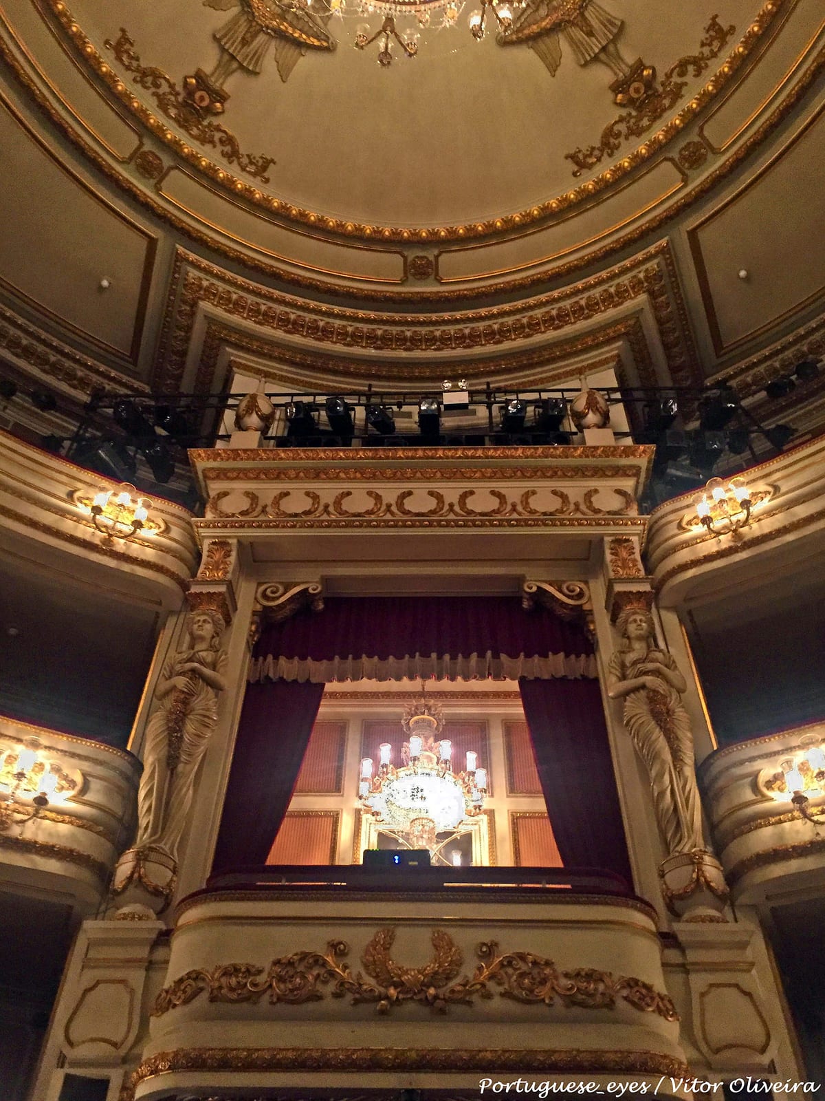 Image connected to Francisco Xavier do Amaral: O Teatro Nacional abriu as suas portas a 13 de Abril de 1846, durante as comemoraรงรตes do 27.ยบ aniversรกrio de D. M