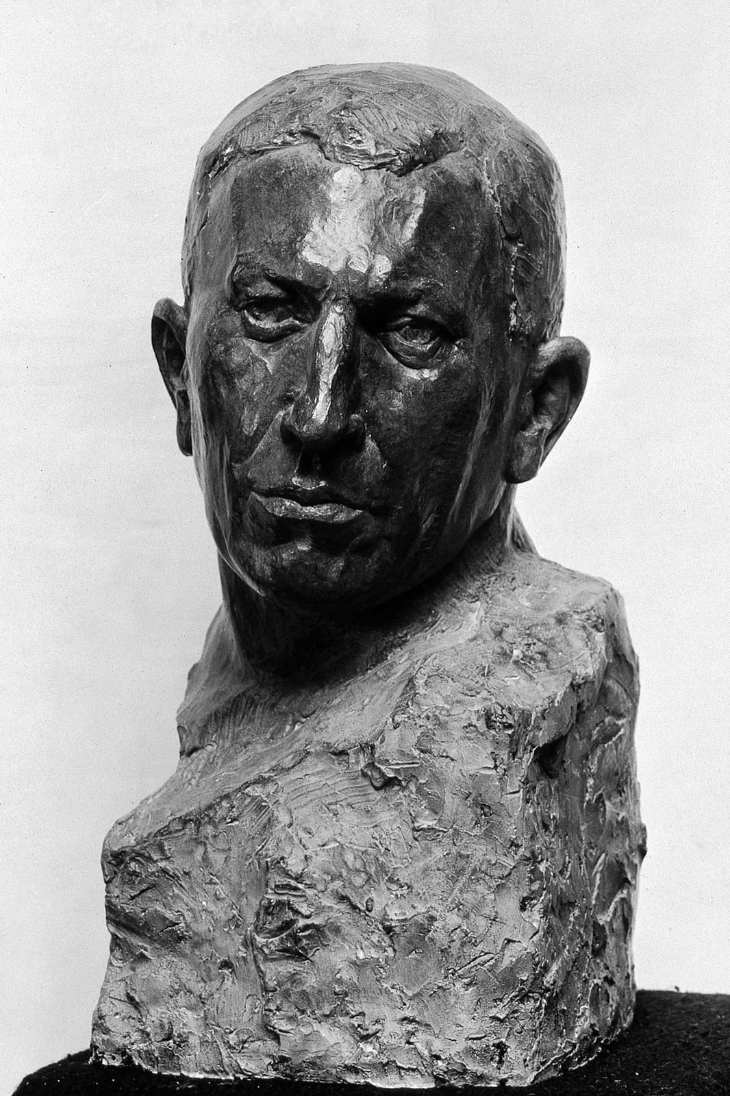 Portrait or photograph of Frederick Banting: Frederick Banting