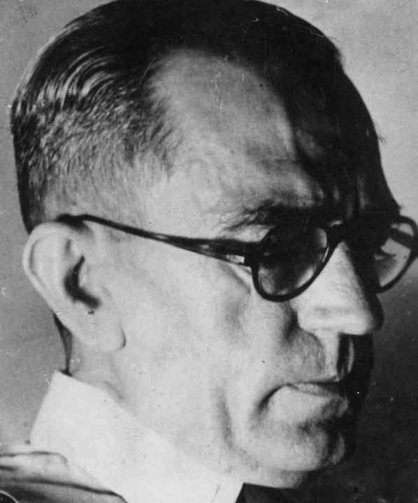 Portrait or photograph of Graciliano Ramos: Graciliano Ramos, 1940. Fundo documental: Correio da Manhã