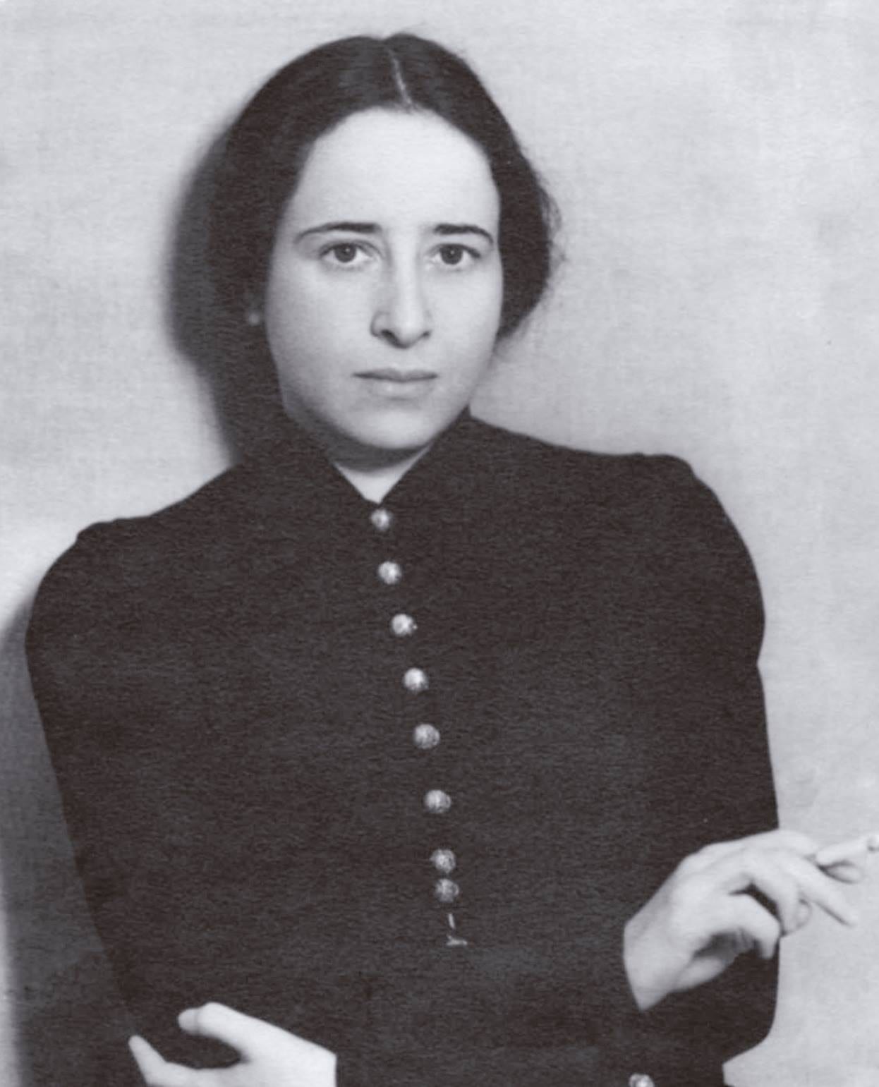 Portrait or photograph of Hannah Arendt: Photograph of Hannah Arendt in 1933