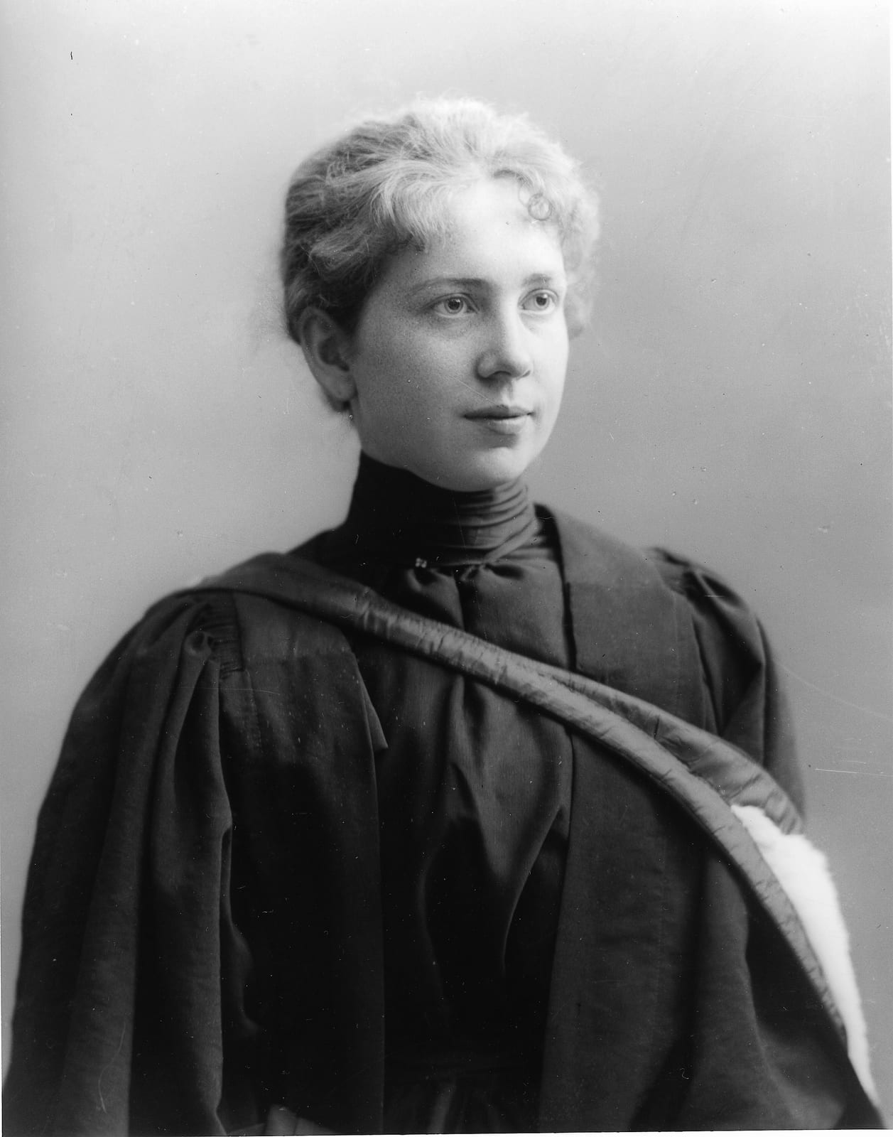 Portrait or photograph of Harriet Brooks: Silver salts on glass, gelatin dry plate process photograph Taken 11 March 1898 at Wm. Notman & Son in Montréal, Q