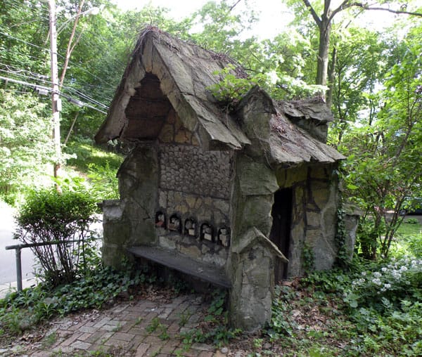 Portrait or photograph of J. R. R. Tolkien: Picture of the fantastical mailbox designed by Frederick C. Sauer around 1930 in the Sauer Buildings Historic Distri
