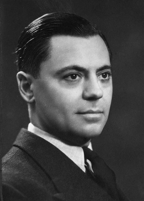Memorial or place connected to Jean Moulin: Studio photo