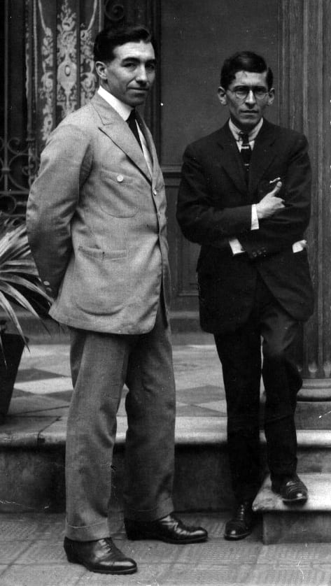 Portrait or photograph of Jose Carlos Mariategui: Ladislao F. Meza with José Carlos Mariátegui in Lima, 1924.
