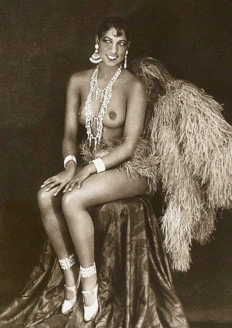 Portrait or photograph of Josephine Baker: Josephine Baker