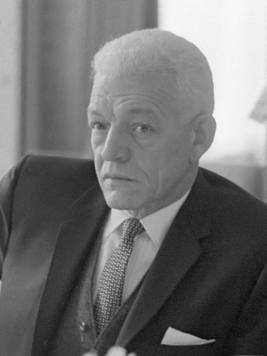 Portrait or photograph of Juan Bosch: De regering bood de president van Dominicaanse Republiek lunch aan in Hotel de Witte Brug te Den Haag 14 februari 1963