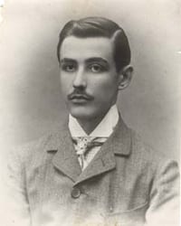 Portrait or photograph of Juan Ramon Jimenez: Imagen del poeta Juan Ramón Jiménez hacia 1900