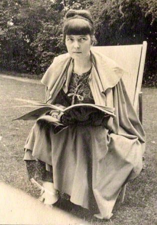 Portrait or photograph of Katherine Mansfield: Photograph of Katherine Mansfield