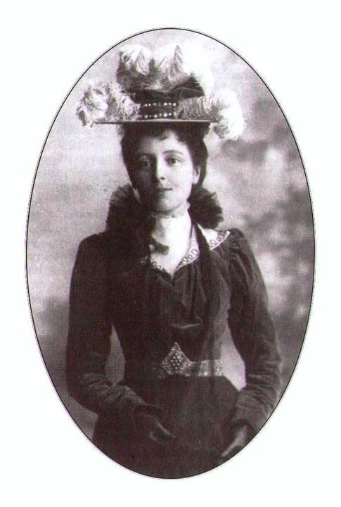 Portrait or photograph of Lucy Maud Montgomery: Lucy Maud Montgomery in a photograph believed to have been taken at the time she arrived in Halifax to work at t