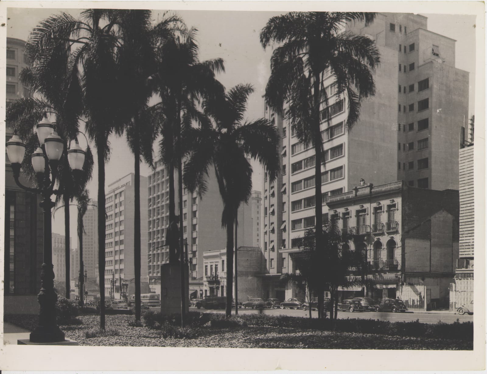 Portrait or photograph of Mario de Andrade: Obra que integra o acervo do Museu Paulista da USP. Coleção Werner Haberkorn