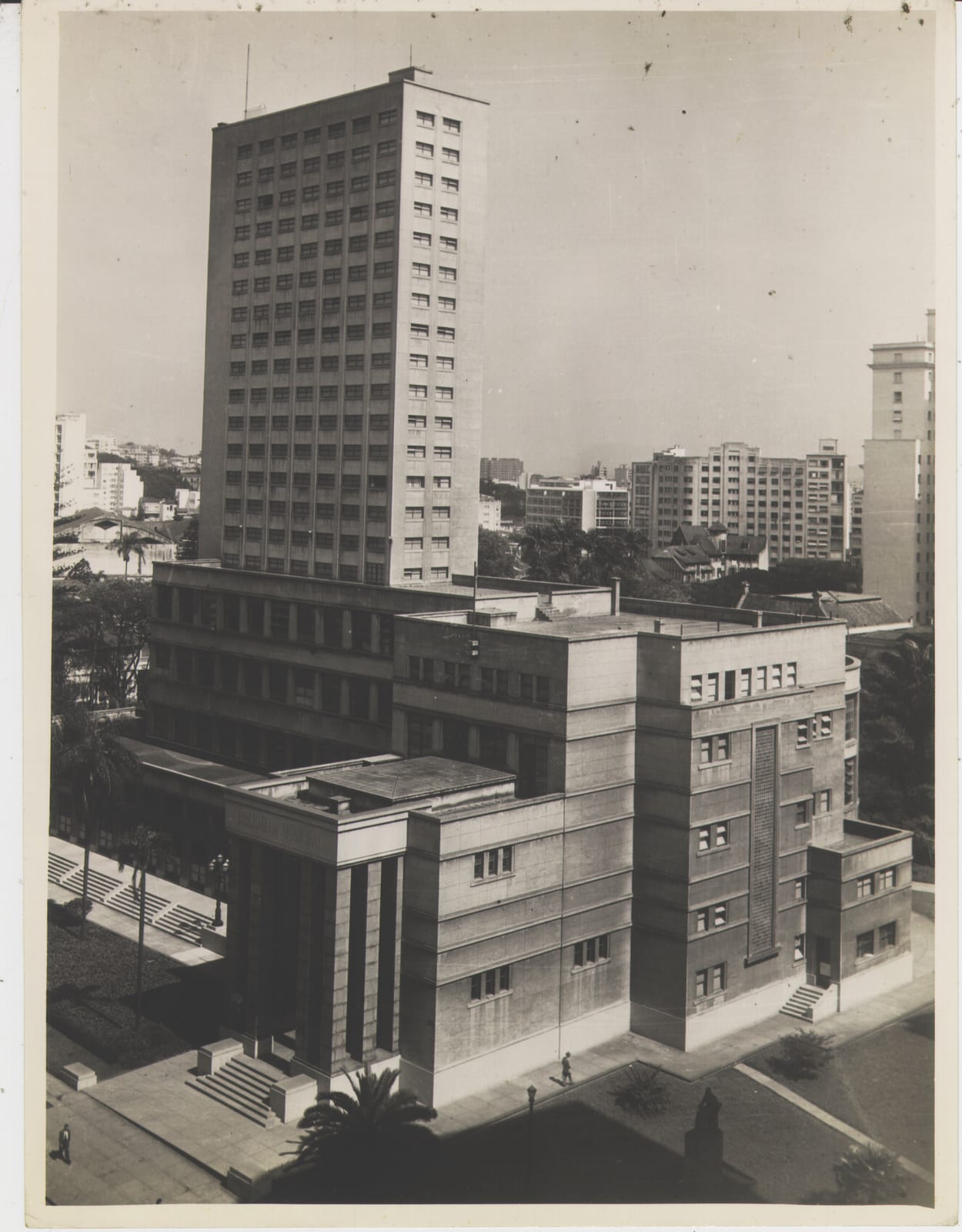 Portrait or photograph of Mario de Andrade: Obra que integra o acervo do Museu Paulista da USP. Coleção Werner Haberkorn