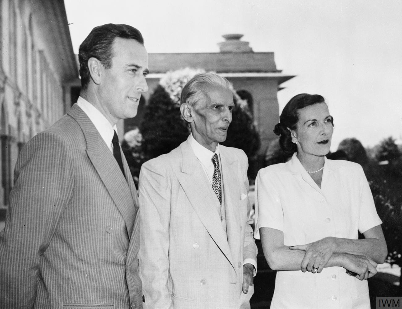 Image connected to Muhammad Ali Jinnah: Viceroy of India: Lord and Lady Mountbatten meet Mr Mohammed Ali Jinnah, the future leader of Pakistan.
