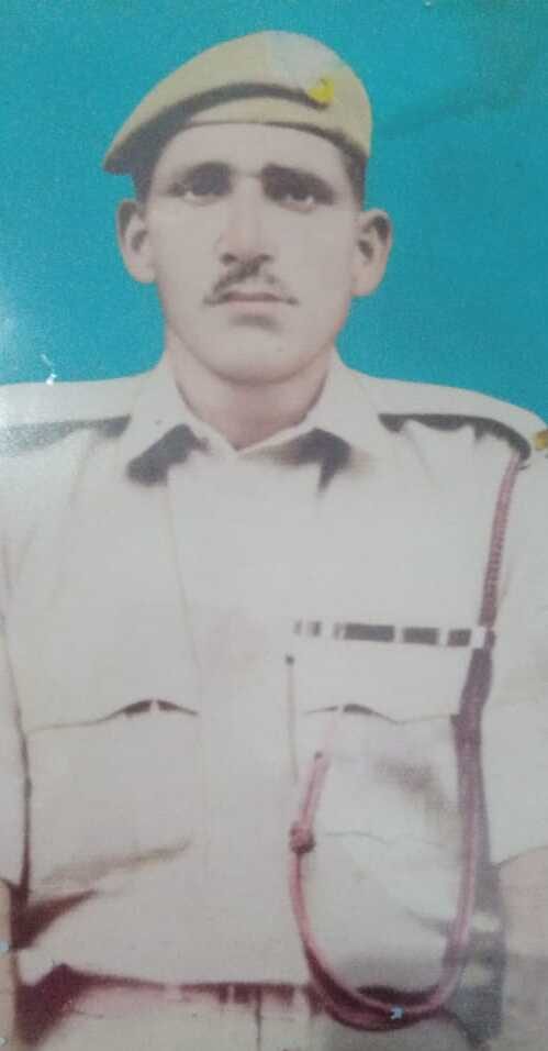 Portrait or photograph of Muhammad Iqbal: A portraited of Raja Muhammad Iqbal in army uniform (own work)