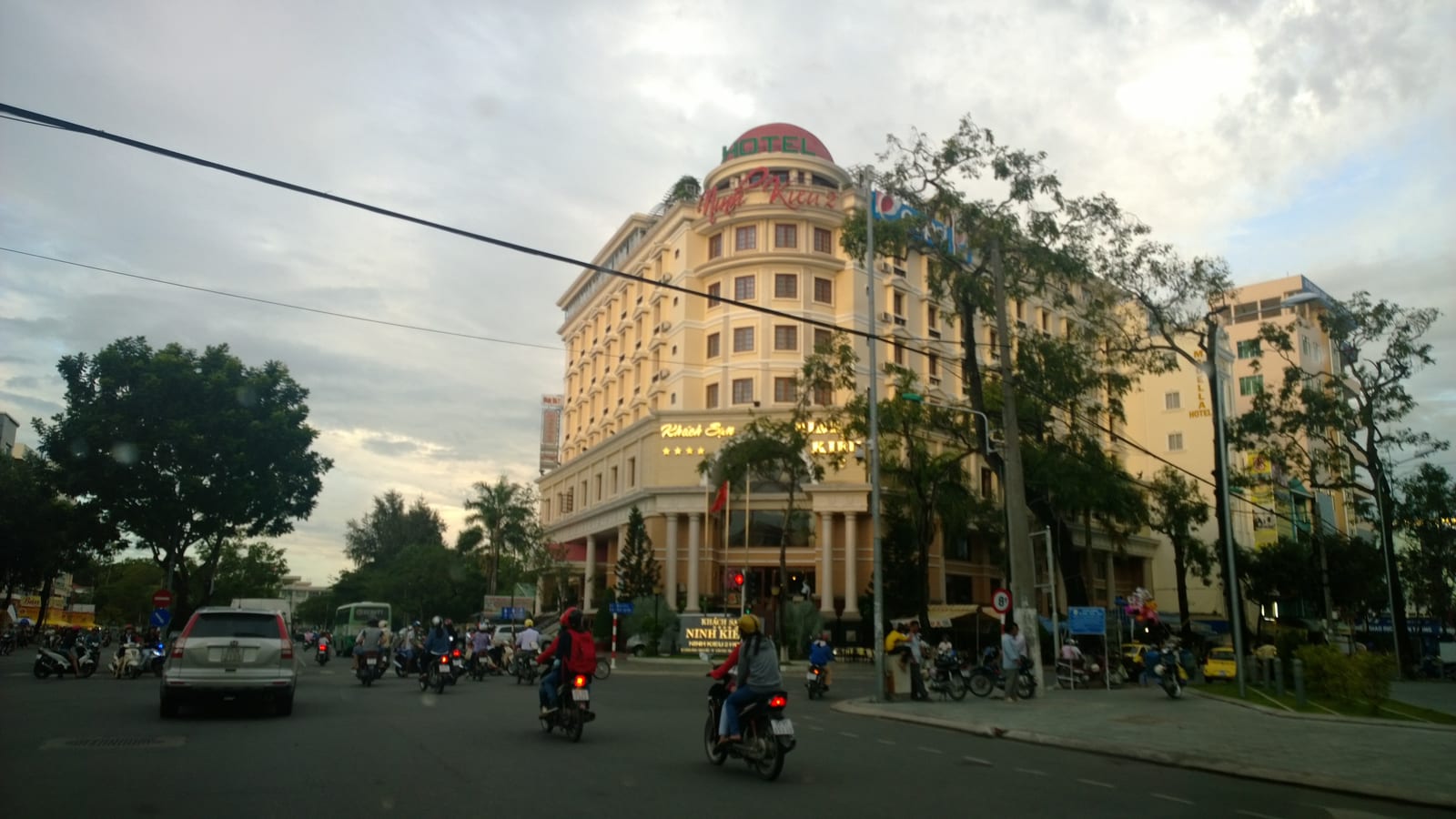Portrait or photograph of Ngô Quyền: Hoa Binh- Ngo Quyen-An Cu, Ninh Kieu, Can Tho, Vietnam