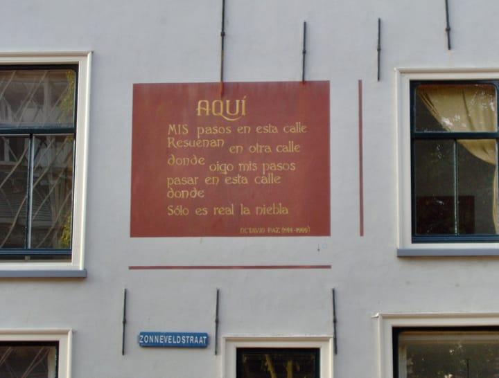 Portrait or photograph of Octavio Paz: This is an image of a municipal monument in Leiden with number