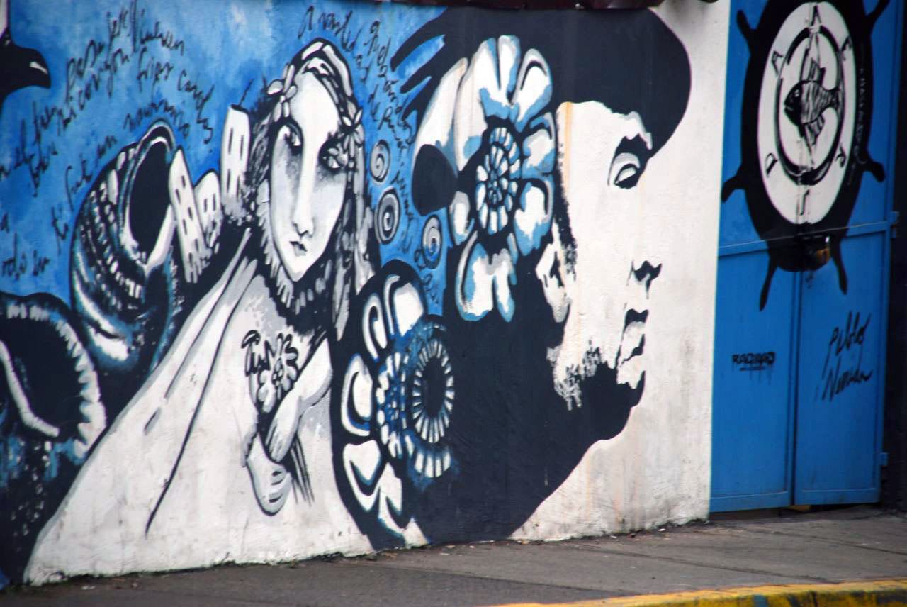 Portrait or photograph of Pablo Neruda: Mural del poeta chileno Pablo Neruda.