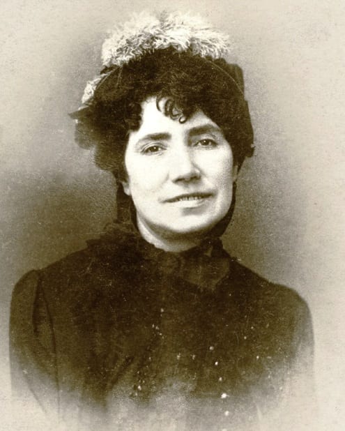 Portrait or photograph of Rosalia de Castro: Imaxe de Rosalía de Castro