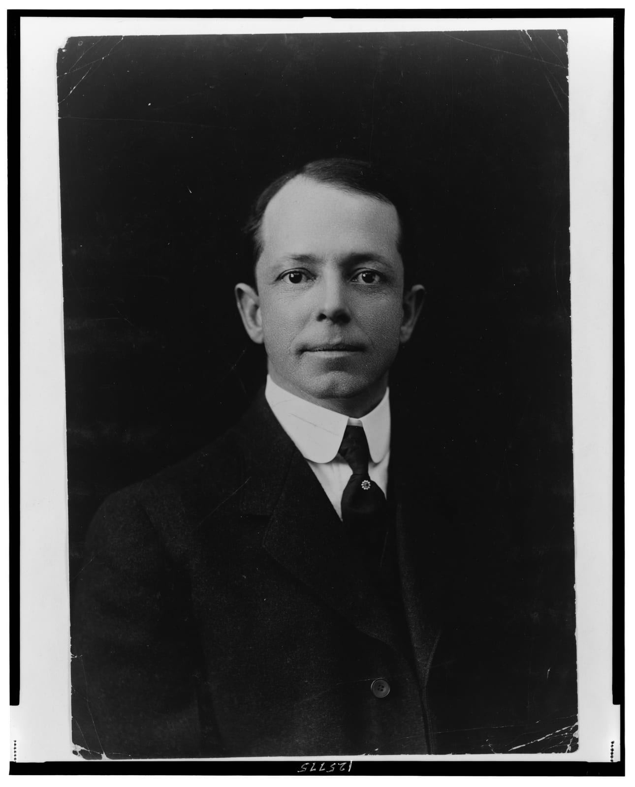 Portrait or photograph of Solon: Title: Prof. Henry Solon Graves, head-and-shoulders portrait, facing front Abstract/medium: 1 photographic print.