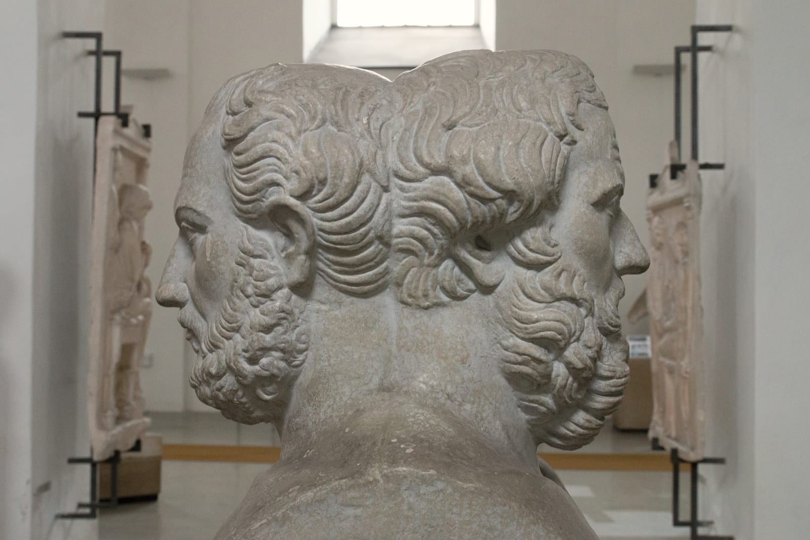Portrait or photograph of Thucydides: Portrait double (twin) herma of Herodotus and Thucydides, archetype from 400-350 BC. Plaster cast. Gallery of Classical Ar