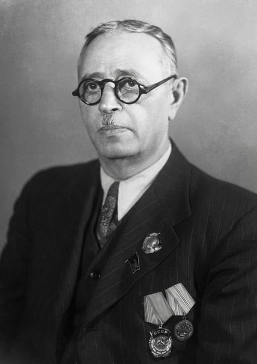 Portrait or photograph of Uzeyir Hajibeyov: Composer Uzeyir Hajibeyov