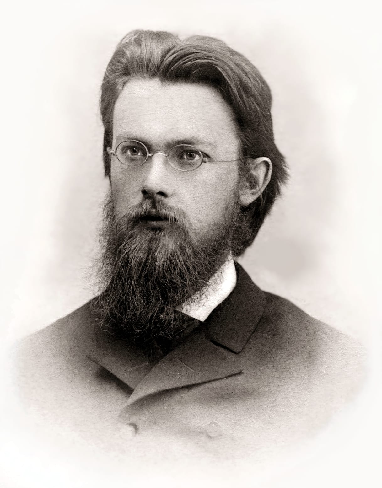 Image connected to Vladimir Vernadsky: В. И. Вернадский во время стажировки в Париже.