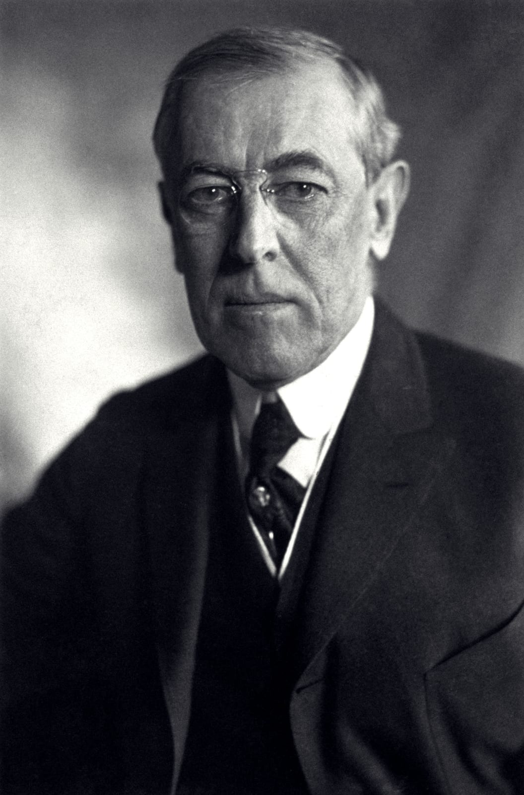 Portrait or photograph of Woodrow Wilson: Вудра Вільсан, прэзідэнт Злучаных Штатаў Амерыкі.
