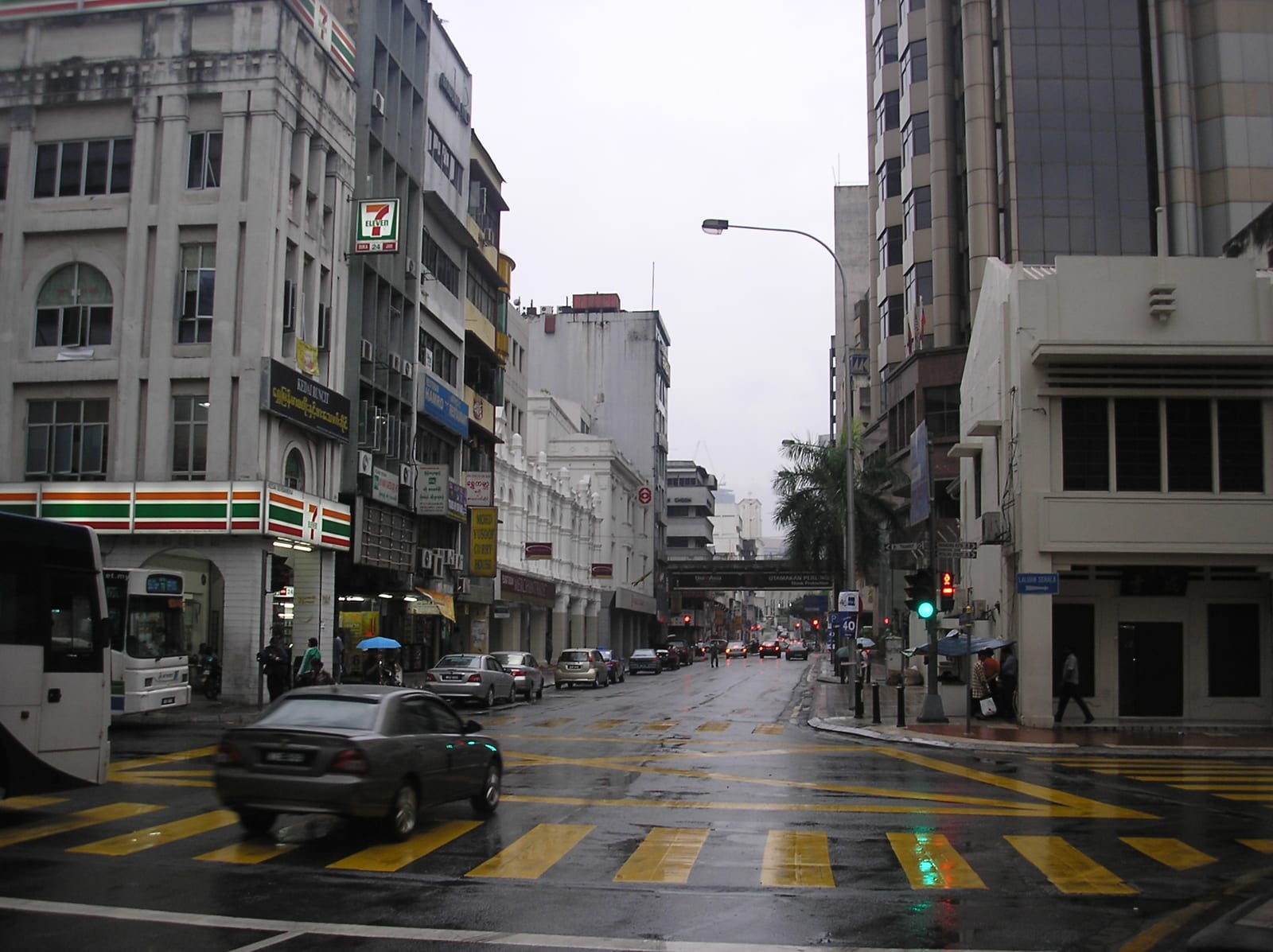 Portrait or photograph of Yap Ah Loy: Jalan Hang Lekiu (previously Klyne Street), as seen towards the north between Jalan Tun Tan Siew Tin (previously Jalan Sil