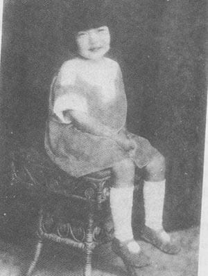 Portrait or photograph of Zhang Ailing: Eileen Chang (September 30, 1920 – September 8, 1995) was a Chinese writer.This is her childhood photo.
