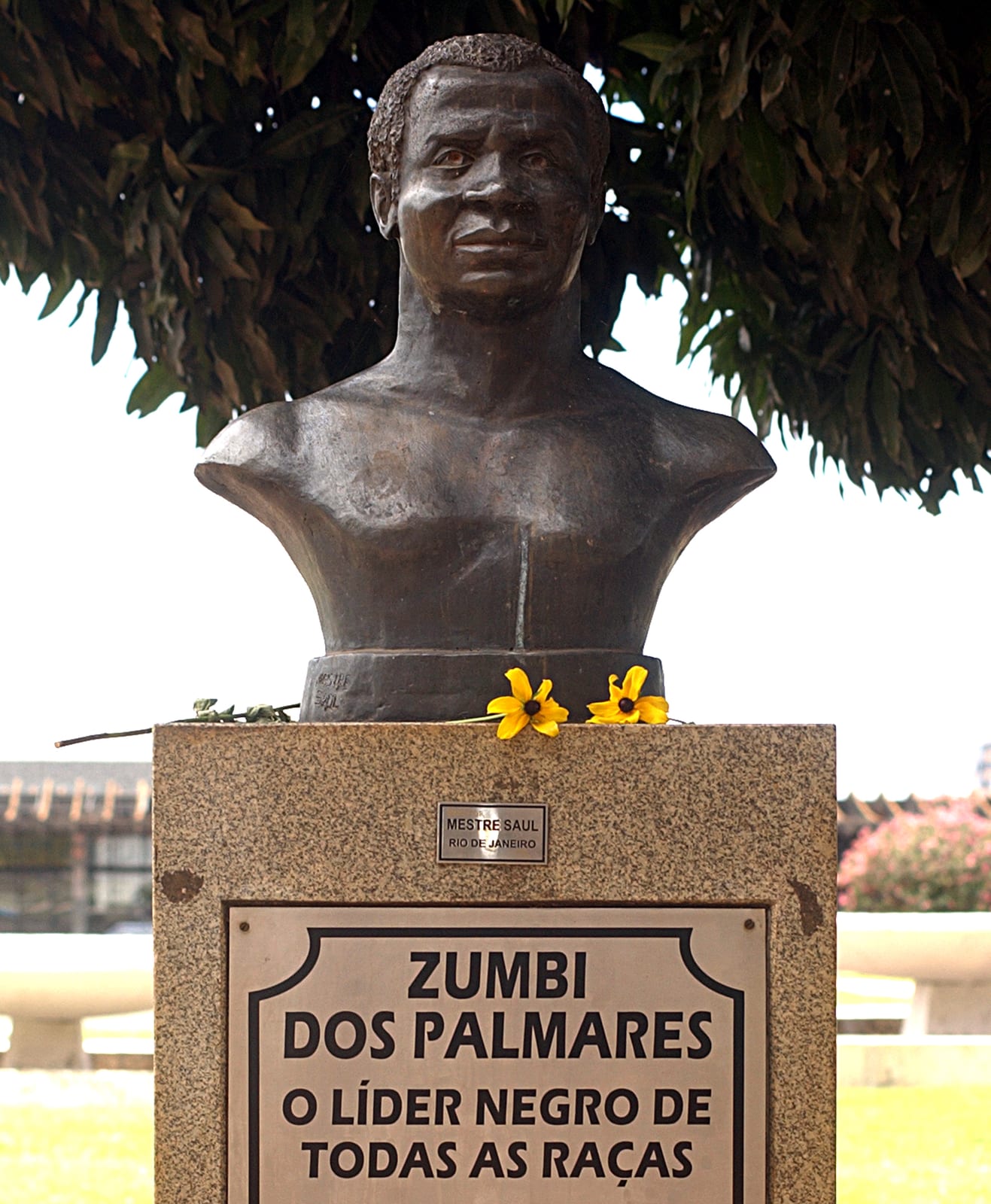 Portrait or photograph of Zumbi dos Palmares: Busto de Zumbi dos Palmares em Brasília.