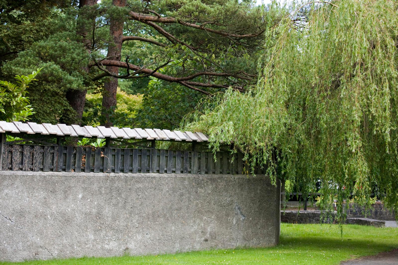 Photograph or image of Arkle: The Main Visitor Attractions Are Described Below: The Stud Guided tours are available at the visitor centre. The Japanese Gardens